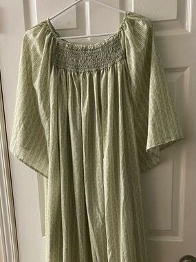 Smocked Poly/Cotton Light Nighgown